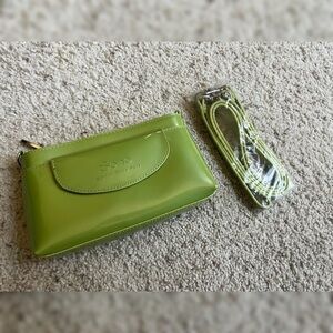 Sono mini green purse with strap